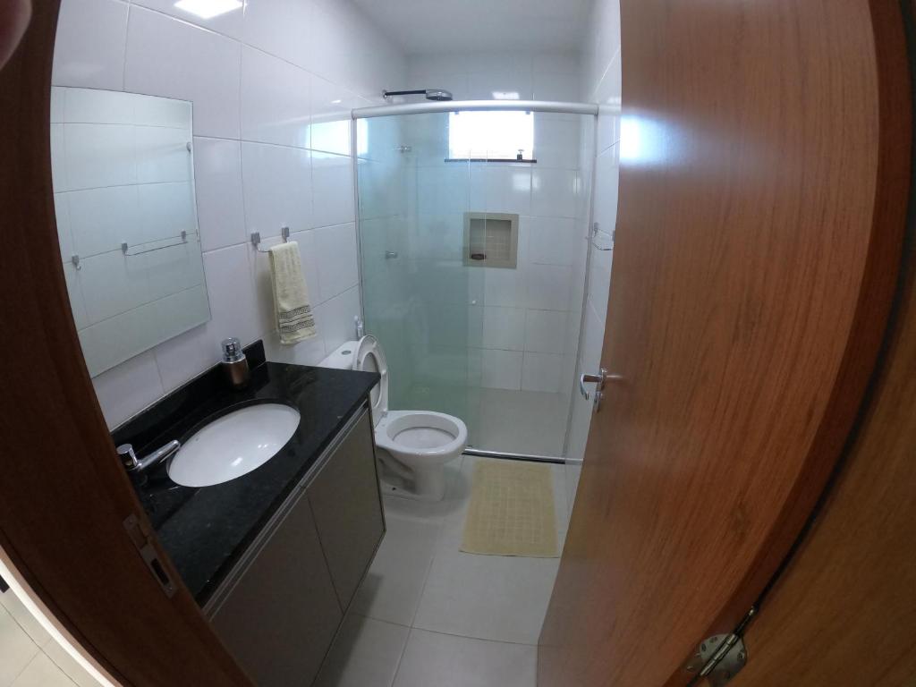 Koupelna v ubytování Cantinho do Atalaia à 650 metros da praia - Seu conforto fora de casa