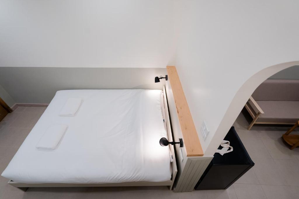 Yimwhan House 01, Wat Ratchaburana - 13