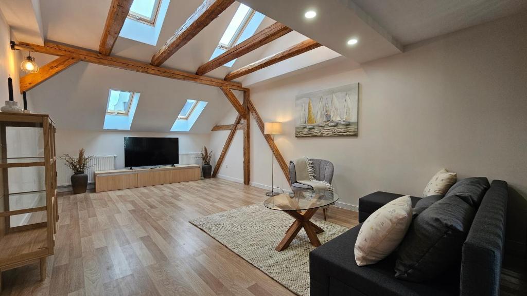 TV a/nebo společenská místnost v ubytování YFB I 130m2 Designwohnung mit 2 Bädern