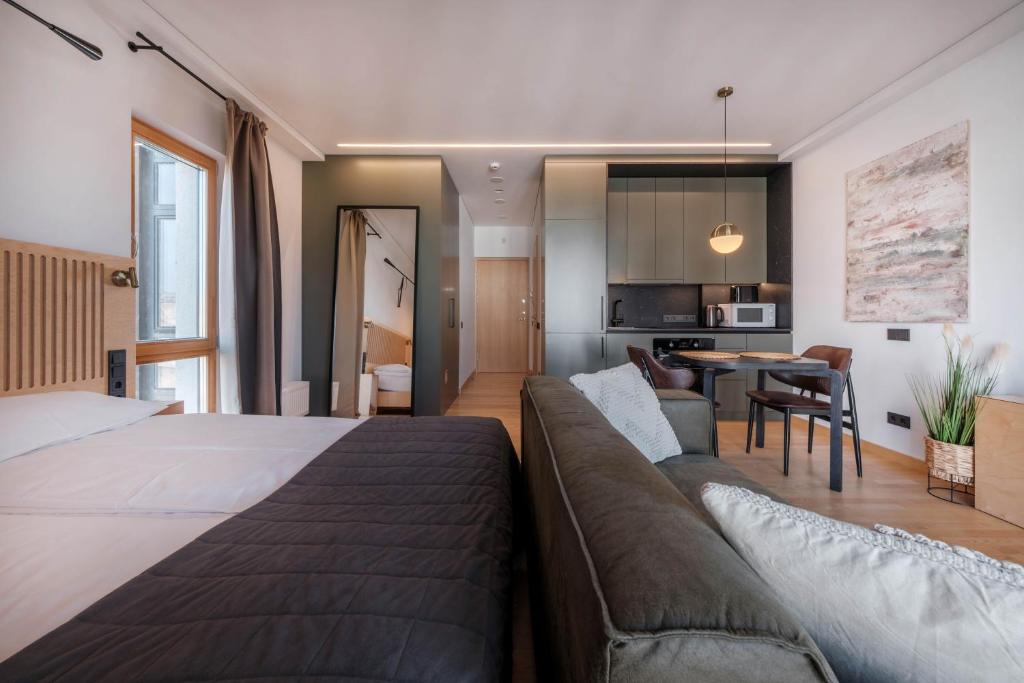 King Mindaugas Apartments - Studio With Balcony