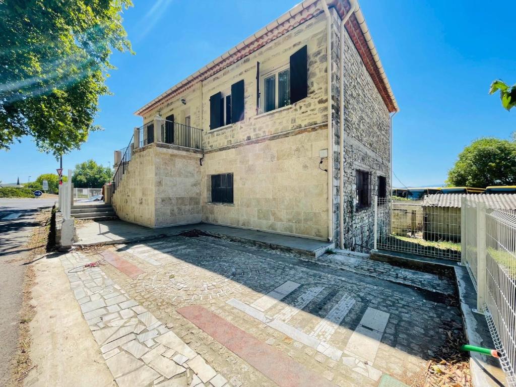 Gîte Samali. Barjac 30 .15 km de Vallon pont d'arc, Barjac – Tarifs 2024