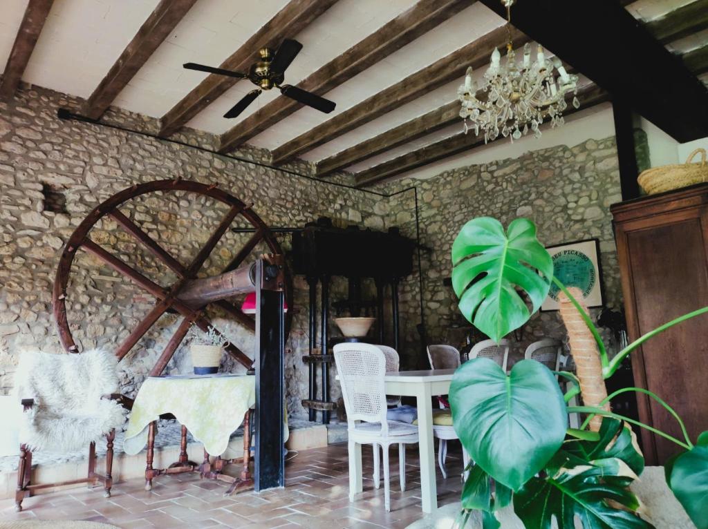 Restaurace v ubytování La Masia Costa Brava -Adults Only