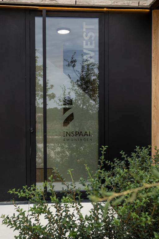Fotografie z fotogalerie ubytování NIEUW - De Grenspaal WEST 6P 5 min Maastricht - Sauna - Laadpaal v destinaci Riemst