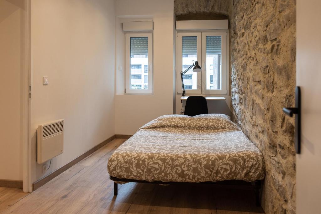Apartment or private rooms in city center - ATTENTION it is only one apartment rented differently - Housity