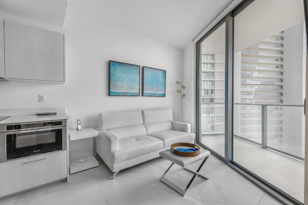 Exclusive One-bedroom High-rise in Miami, Miami – posodobljene cene za leto  2023