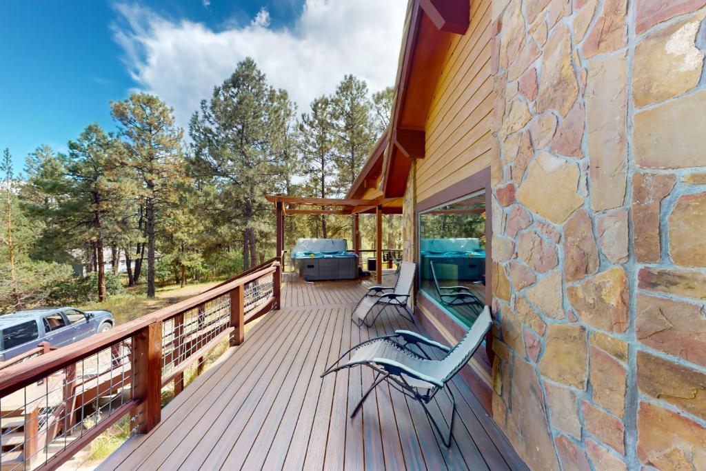 Grey Wolf Lodge, Pagosa Springs (updated prices 2024)