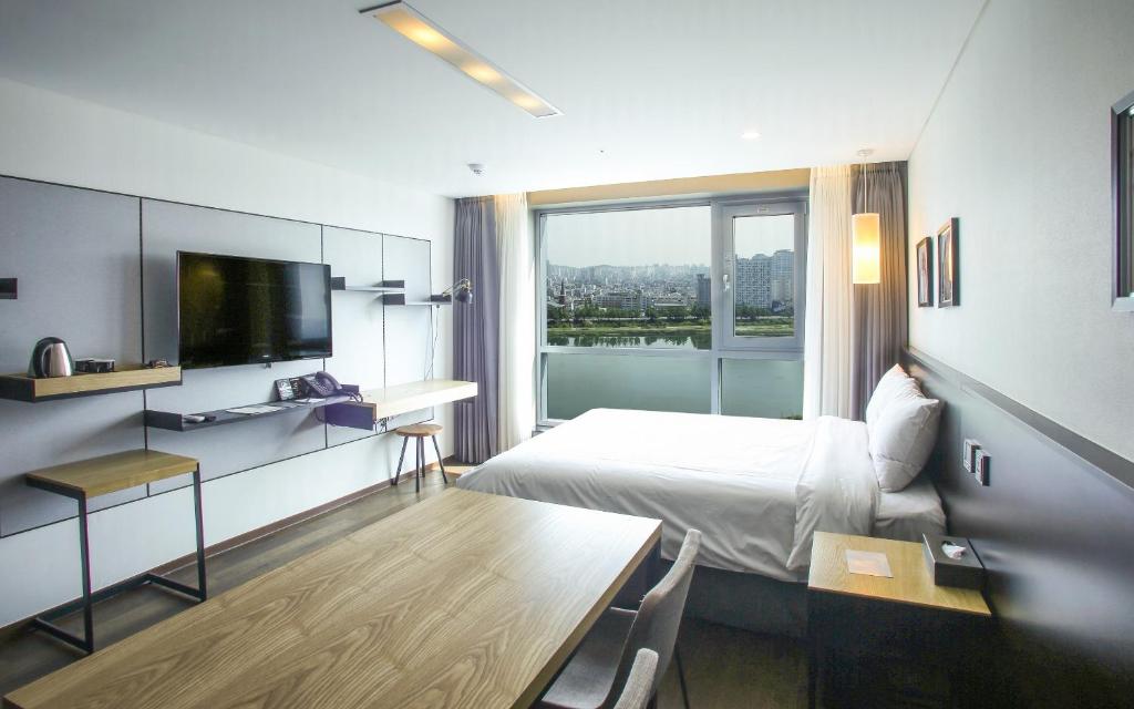 Hotel Riverside Ulsan - Habitación Doble Prémium