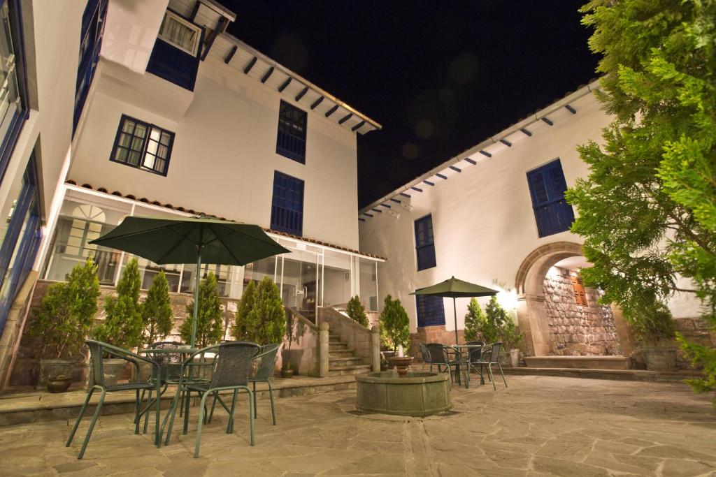 Budova, kde se hotel nachází