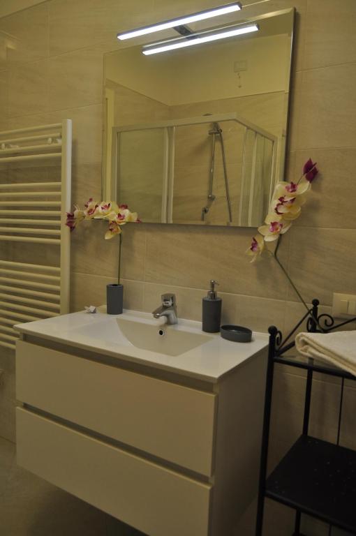 Koupelna v ubytování Casa Vacanza e per lavoro Tessyhouse
