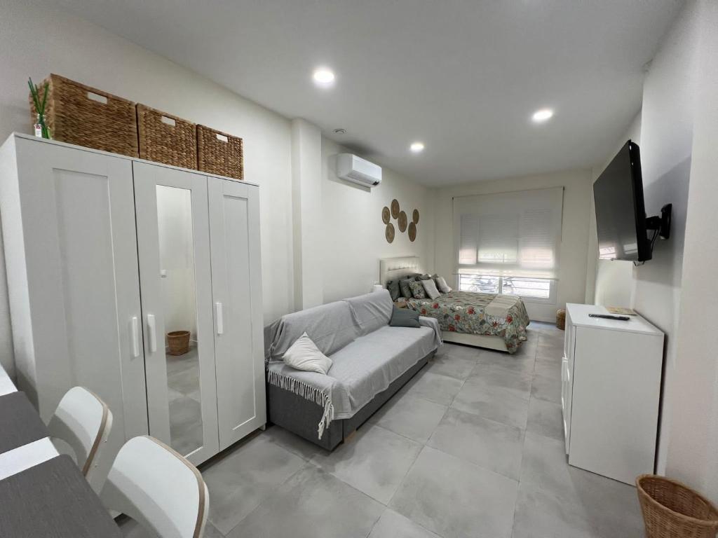 Málaga centro estudio precioso 4 - 2