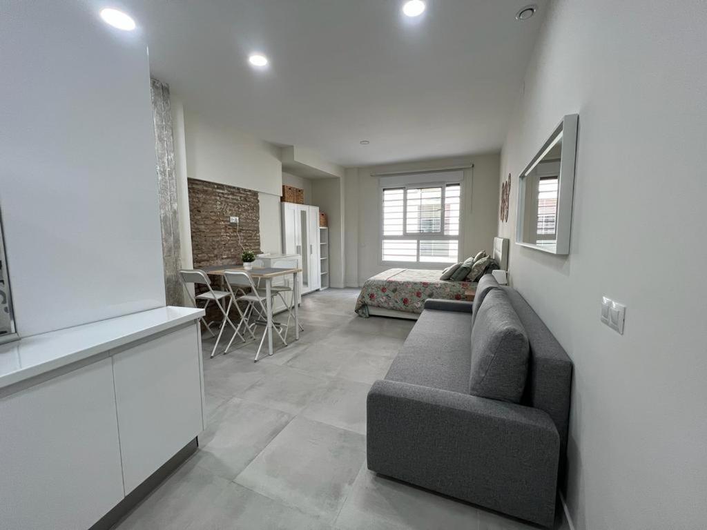 Precioso estudio en el centro de Málaga 1 - 13