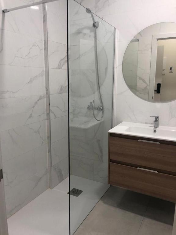 Centro Estudio Trinidad Málaga 3 - 15