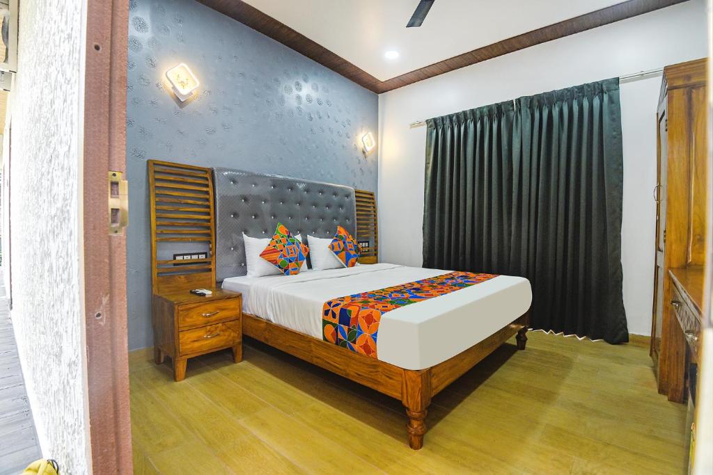 FabHotel Bay Boutique By Foxtale - Housity