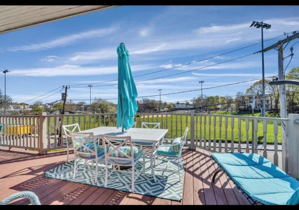 Beautiful Victorian house, Great Views, free parking, Boston (updated