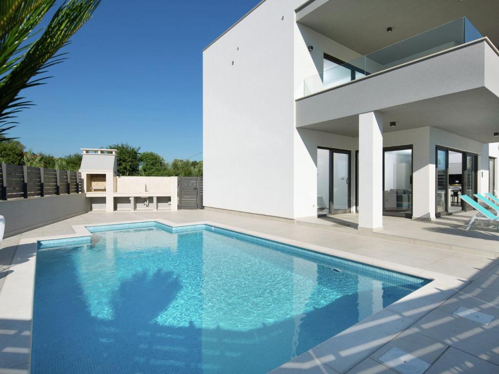 Photo inspiration: Luxury Apartment With Private Pool 100 M From The Beach Photo Inspiration