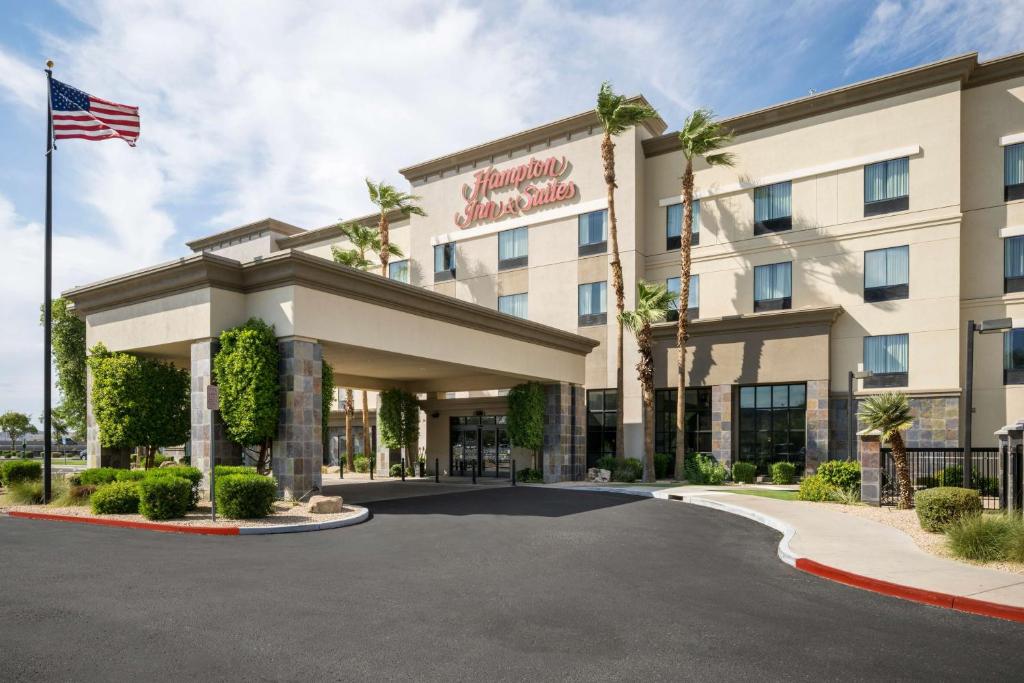Hampton Inn & Suites Phoenix North/Happy Valley photo