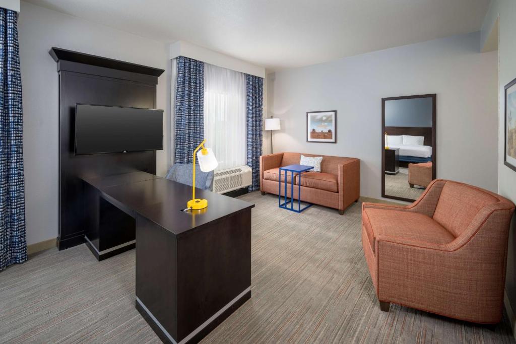 Hampton Inn & Suites Phoenix North/Happy Valley photo