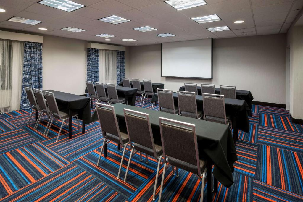 Hampton Inn & Suites Phoenix North/Happy Valley photo