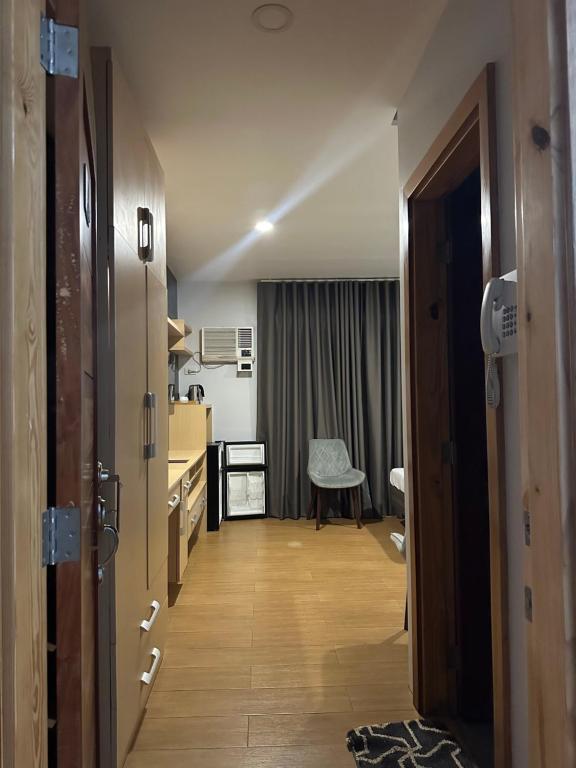 Kuchyň nebo kuchyňský kout v ubytování Rudhil's Place Hotel