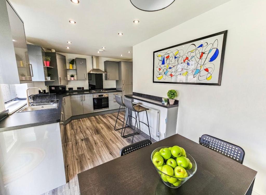 Southdown Road close to Plymouth Argyle FC, Plymouth (updated prices 2024)