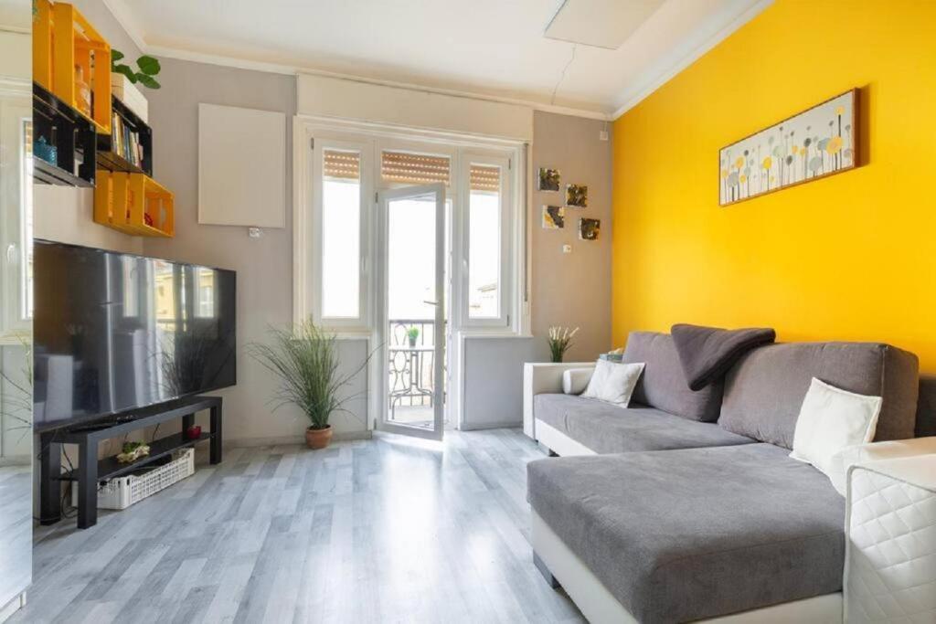 Balzac Apartment by Westend Mall with balcony, AC, Budapest Updated 2024 Prices