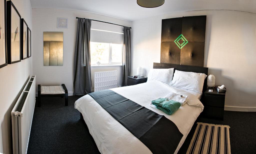 Postel nebo postele na pokoji v ubytování Dublin 6 Rathgar 3km to downtown