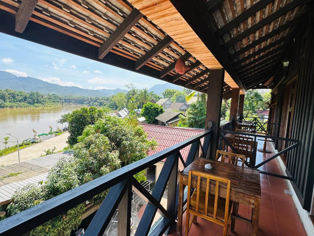Phong cảnh thiên nhiên gần khách sạn