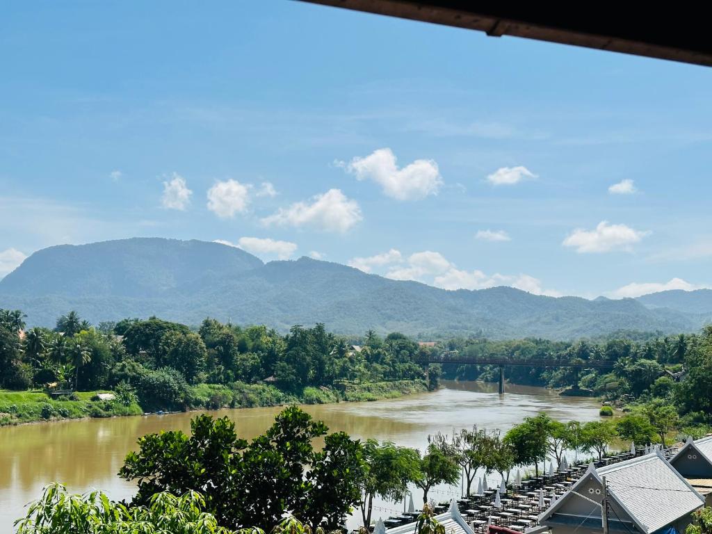 Phong cảnh thiên nhiên gần khách sạn