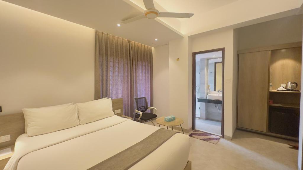 Priyo Nibash Stylish Residential Hotel - Deluxe Queen Room