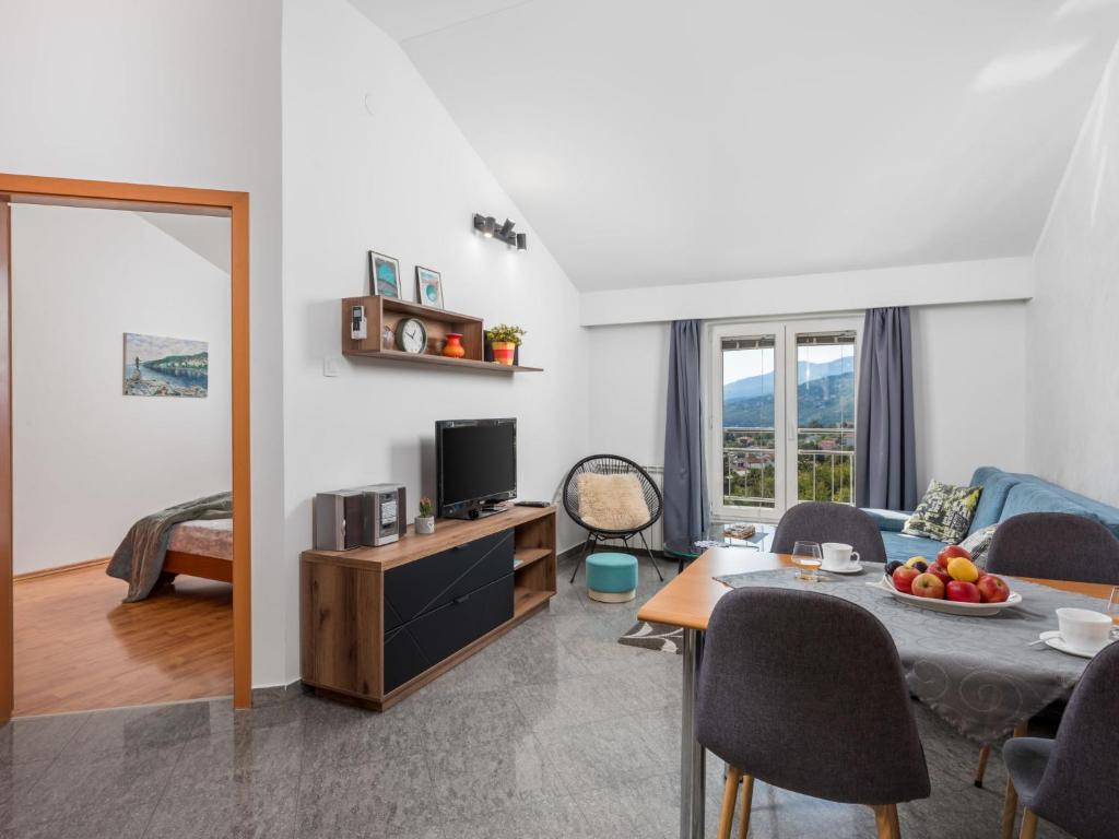 TV a/nebo společenská místnost v ubytování Apartment Bella Vista-2 by Interhome