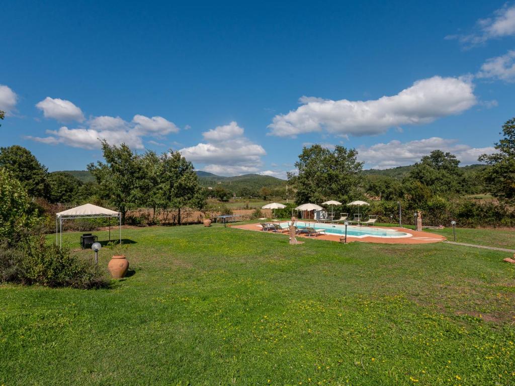 Bazén v ubytovaní Holiday Home Dilia by Interhome alebo v jeho blízkosti