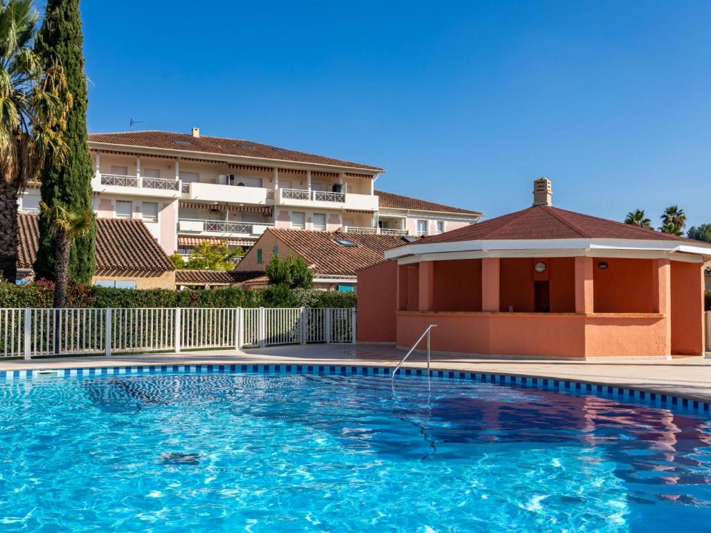 Fotografia z galérie ubytovania Holiday Home Tahiti Parc-5 by Interhome v destinácii Le Lavandou
