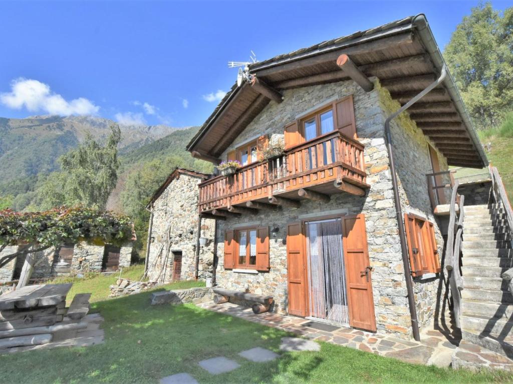 Chalet Baita Lake View by Interhome, Poira di Dentro – Updated