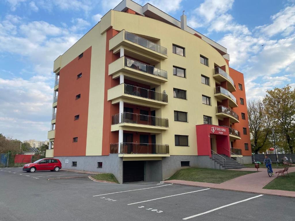 Budova, kde se apartmán nachází