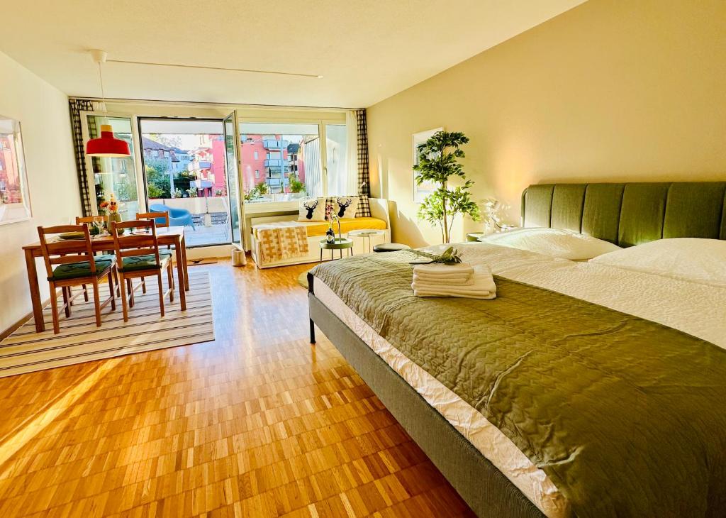 New Studio with Sunny Terrace & Air Condition - Resim 16