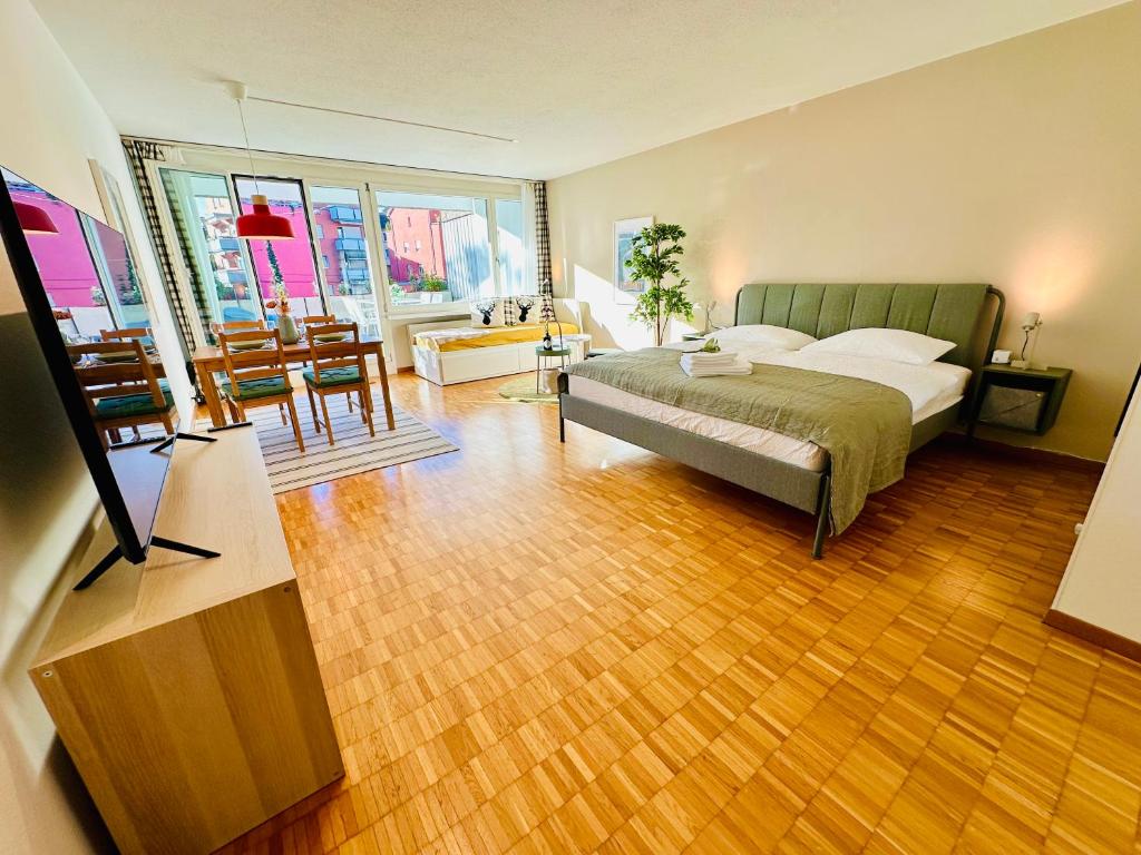 New Studio with Sunny Terrace & Air Condition - Resim 4