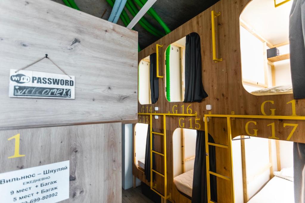 Capsule Hostel Logistic Vilnius - エコノミーシングルルーム