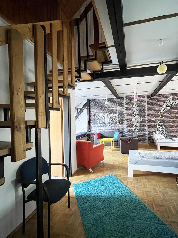 Postel nebo postele na pokoji v ubytování Homeplanet Hostel