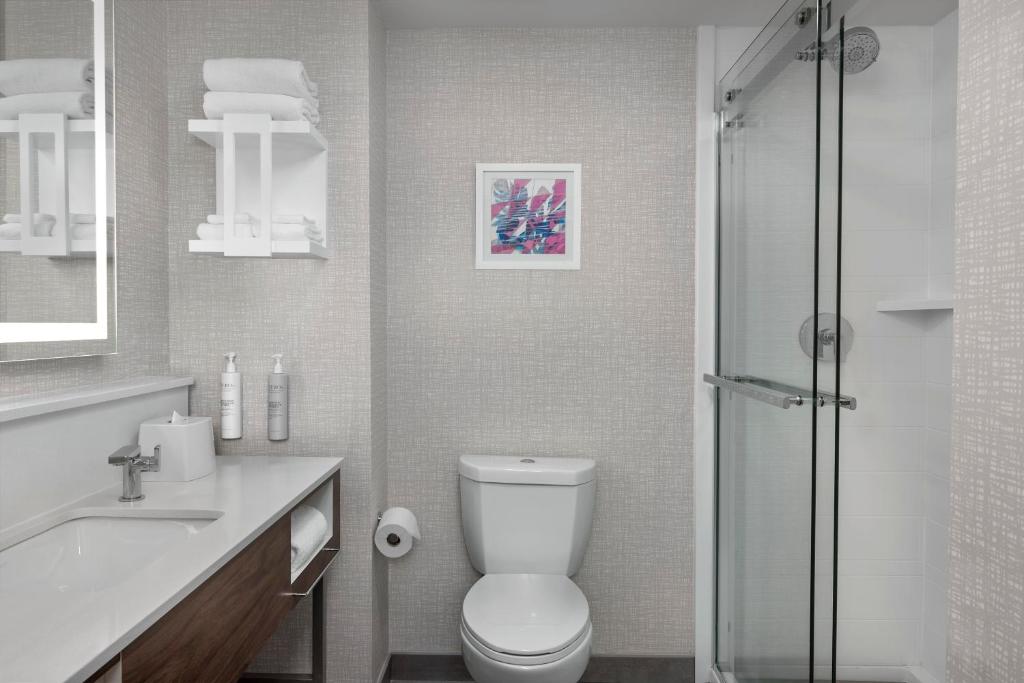 Hampton Inn Birmingham I-65/Lakeshore Drive photo