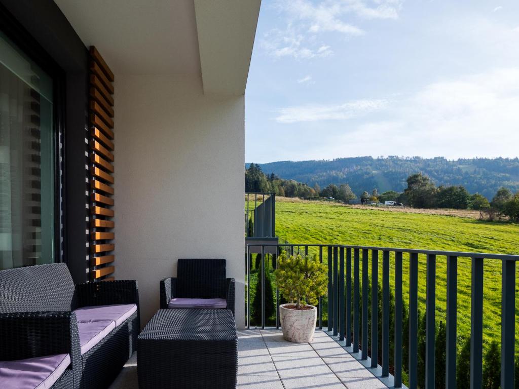 En generel udsigt til bjerge eller udsigt til bjerge taget fra lejligheden