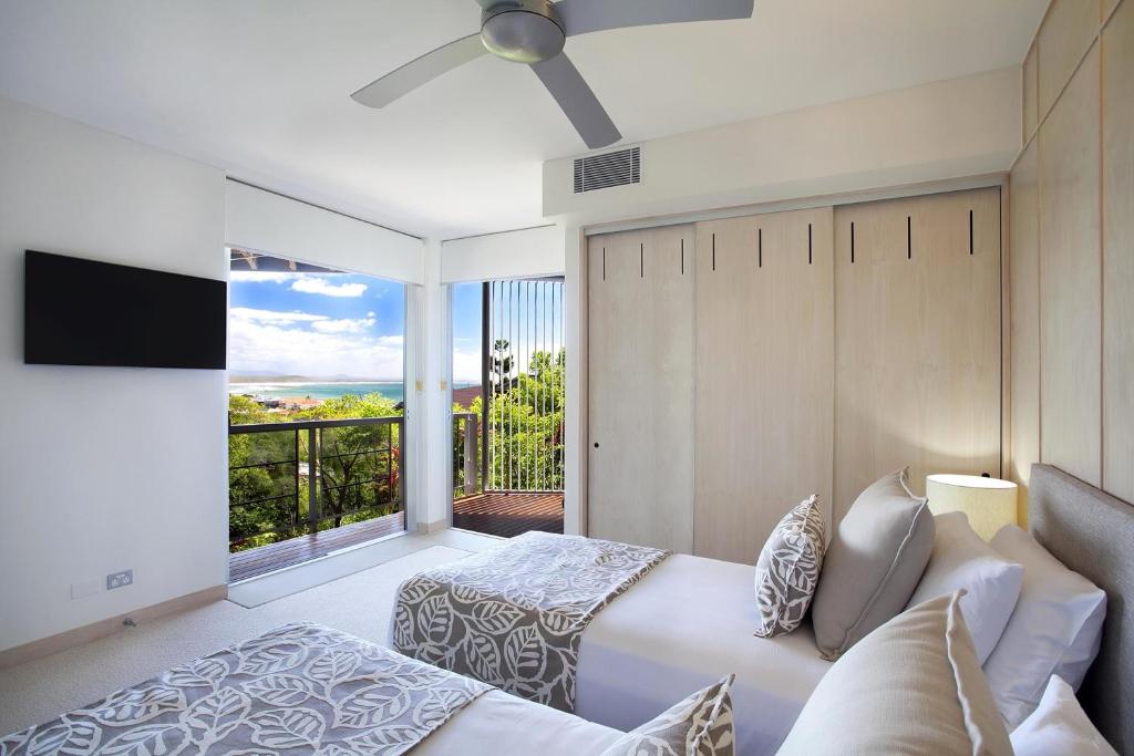Postel nebo postele na pokoji v ubytování Peppers Noosa Resort and Villas