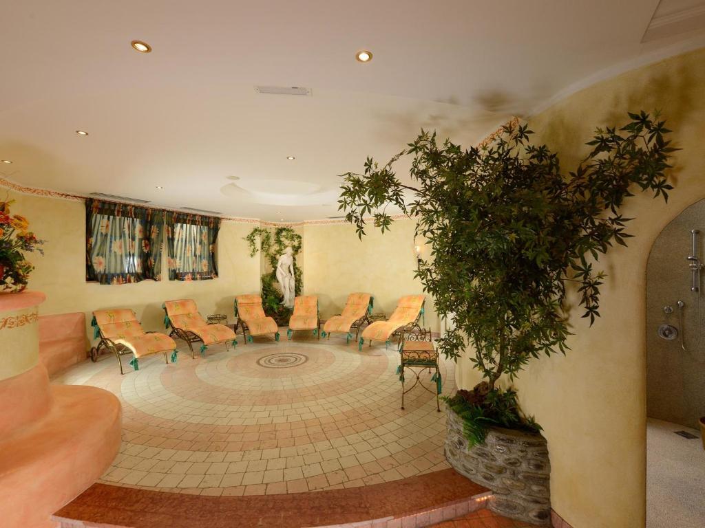Posezení v ubytování Hotel Neue Post