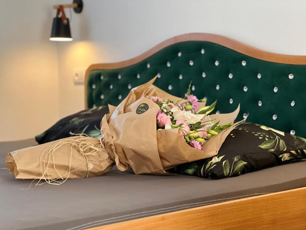 Postel nebo postele na pokoji v ubytování Smestaj Durungara Jović