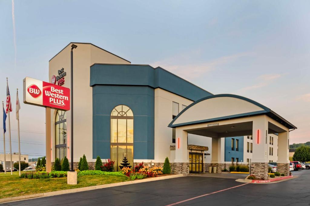 a view of a hotel with a gas station at Best Western Plus Harrisonburg in Harrisonburg