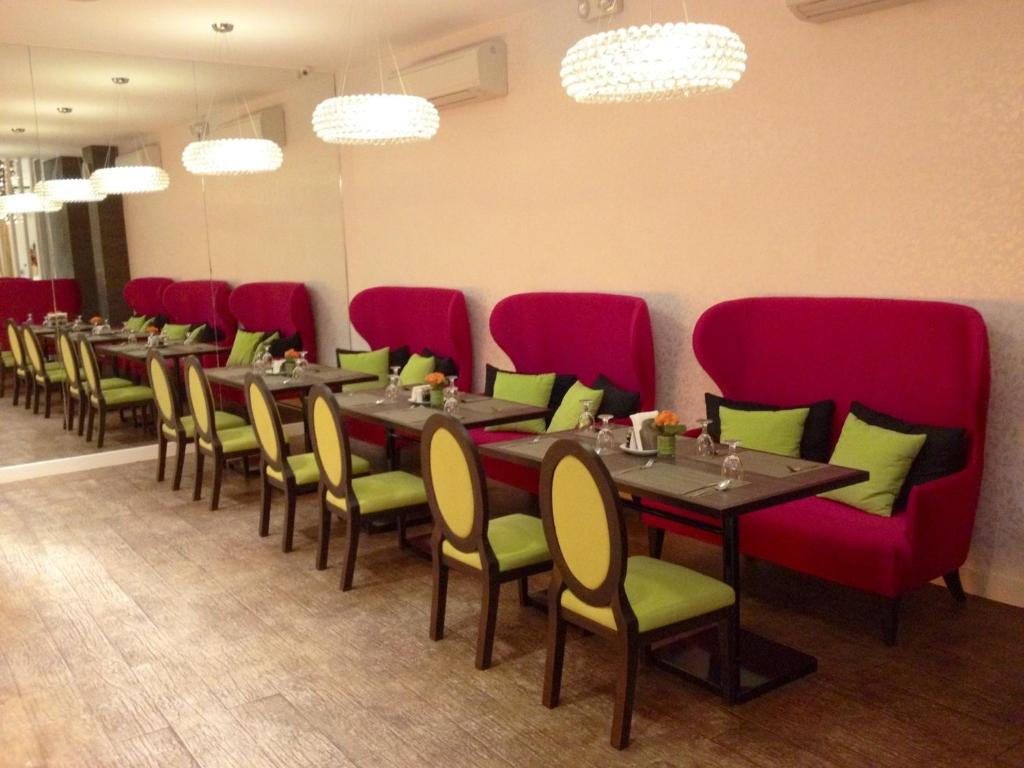Posezení v ubytování Lenox Hotel