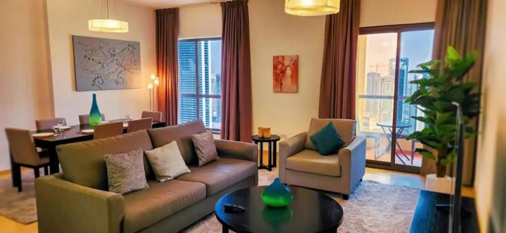 Fotografie z fotogalerie ubytování Beautiful accommodation in Marina v Dubaji