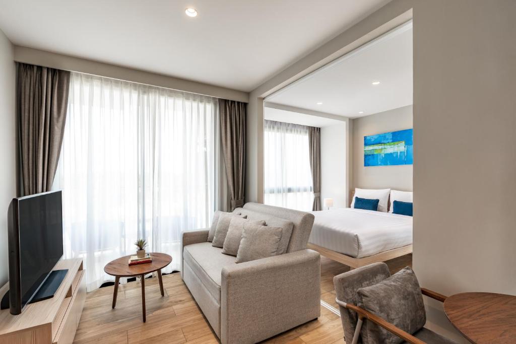 Diamond Resort Phuket Official Account - Deluxe Suite Dubbele Poolweergave