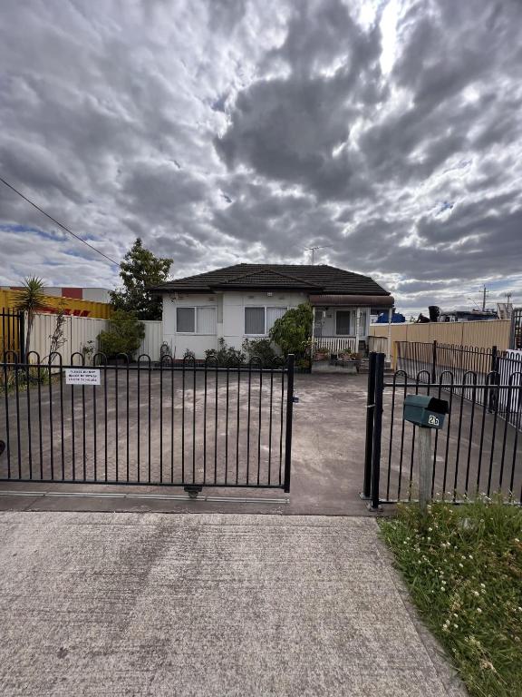 3 bedroom house in Minto, NSW., Minto (updated prices 2024)