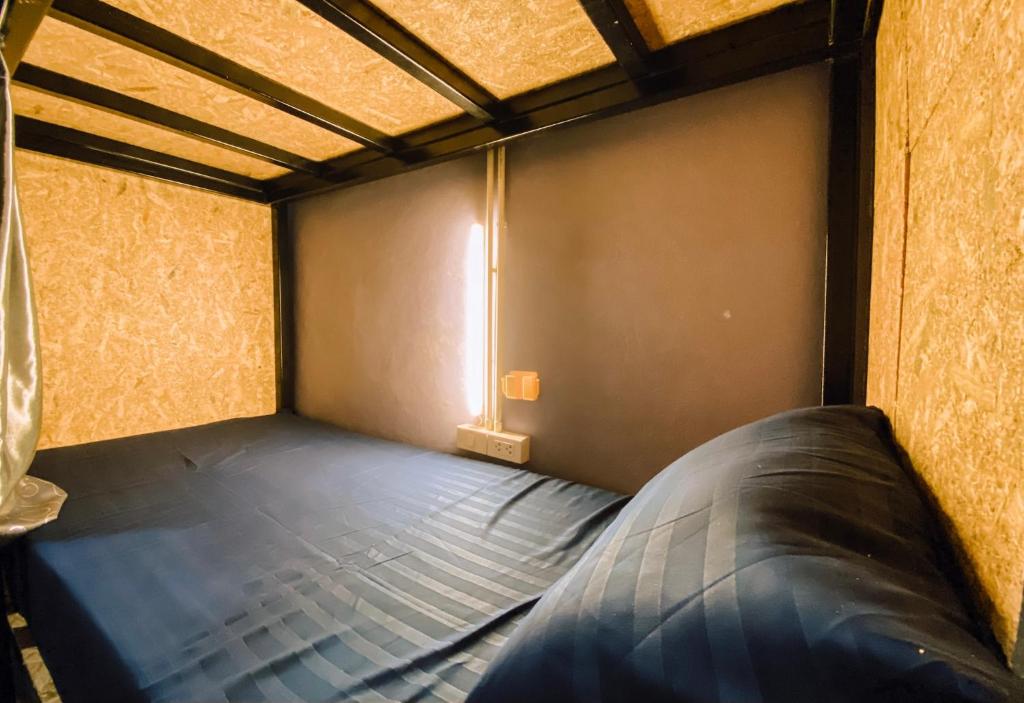 Postel nebo postele na pokoji v ubytování 107 Hostel (One-O-Seven Hostel)