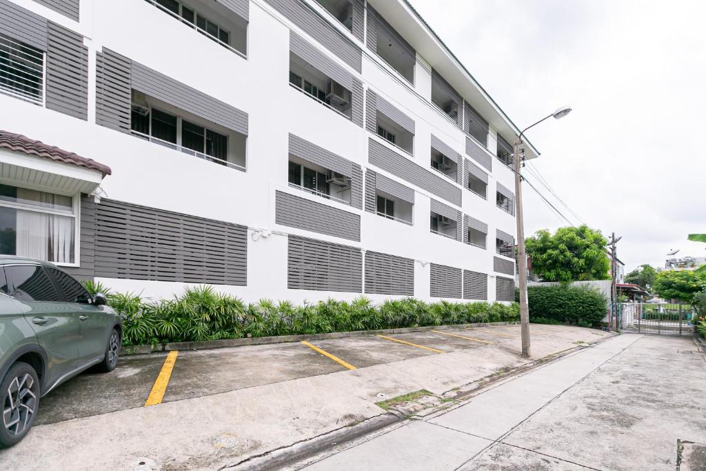 Ruan Plaisoi Apartment - Resim 16